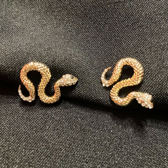 Aldo Gold Toned Black Onyx Gemstone Eyed Coiled Oversized Snake Earrings - Picture 2 of 3